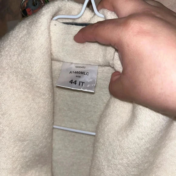 Harris Warfs London belted single coats - Picture 6 of 9